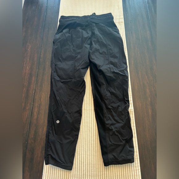 Lululemon black dance studio crop pant - Picture 2 of 3